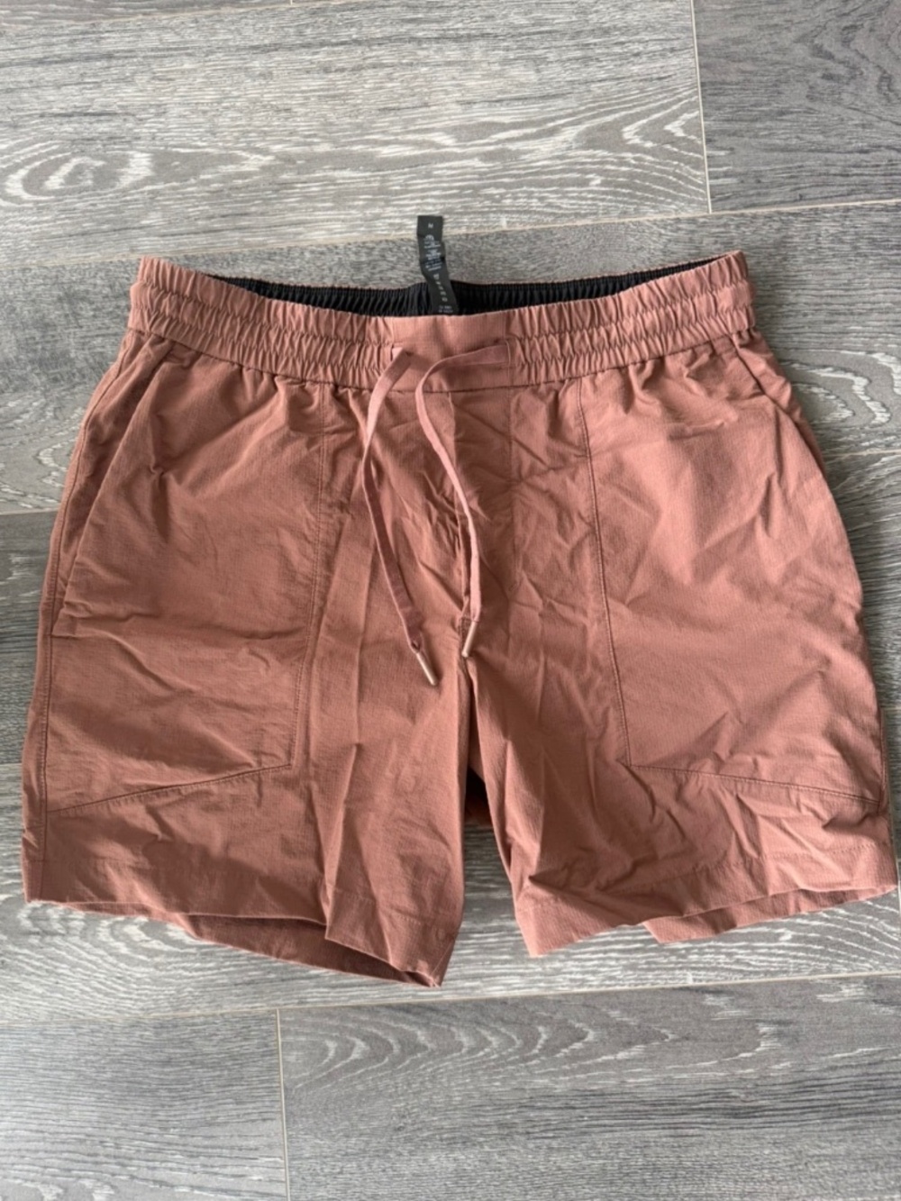 Lululemon Men's Shorts - Size Medium